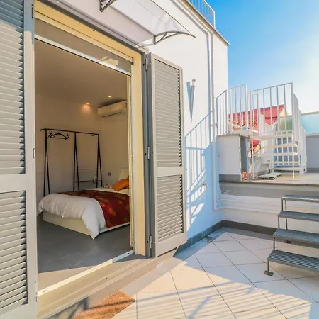 Bed and Breakfast Terrazze Del Lungomare à Naples Extérieur photo